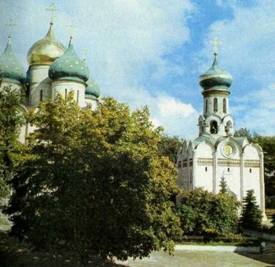 Успенский собор и Духовская церковь