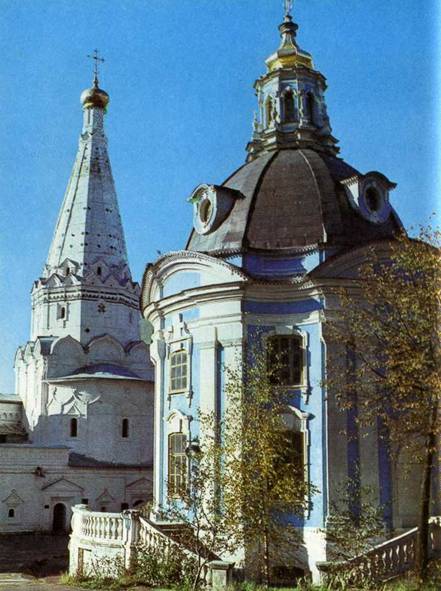 Больничные палаты и Смоленская церковь
