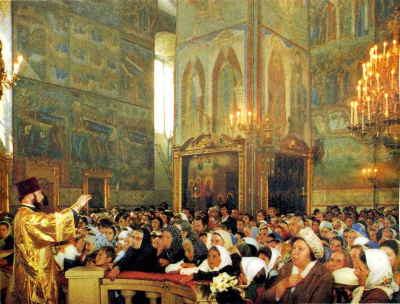 И воскресшаго в третий день по Писанием. И восшедшаго на небеса, и седяща одесную Отца.