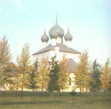 Храм-памятник во имя Преподобного Сергия Радонежского на поле Куликовом, на Красном холме.