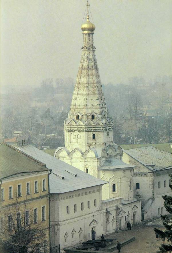 Больничные палаты с церковью Зосимы и Савватия. 1635-1638 годы